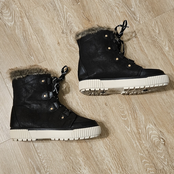 Journee Collection Women's Foam Glacier Winter Boot Size 8 - Picture 2 of 7